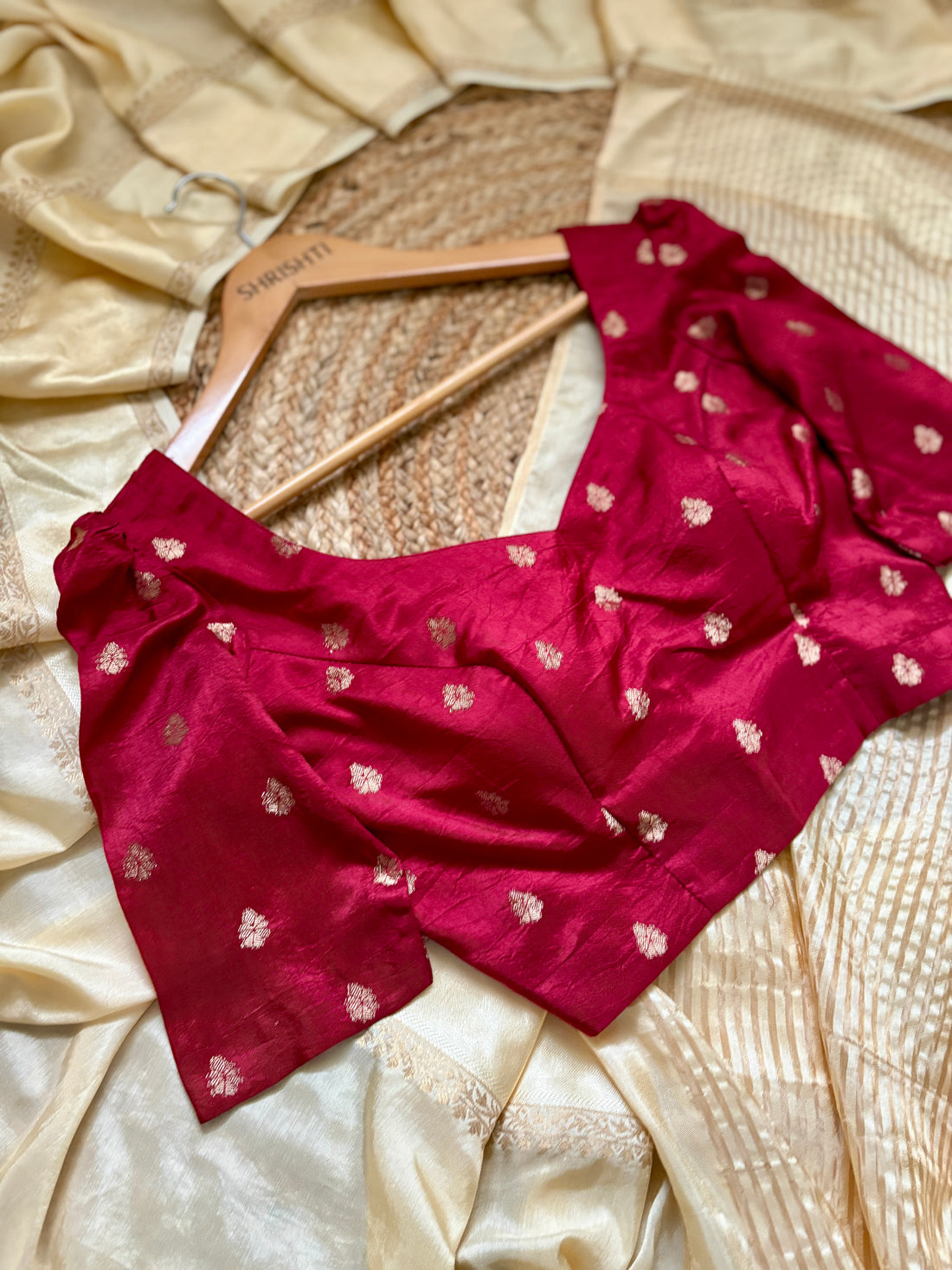Arohi Dola - Onam Special ( Unstitched blouse )