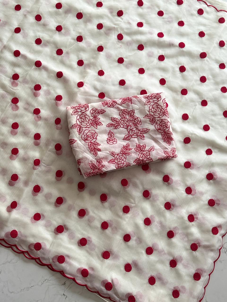 Serene polka - Organza