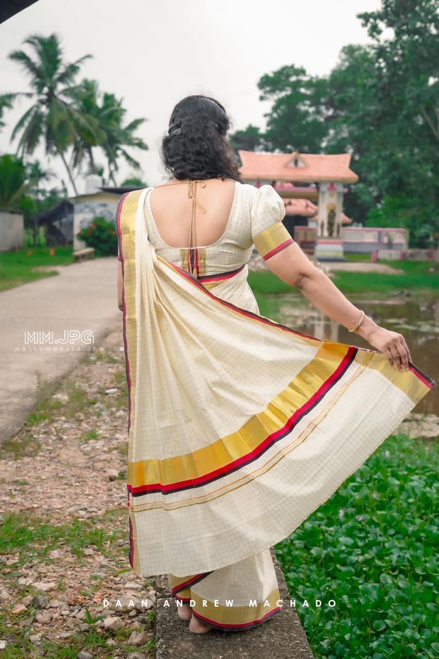 Rathna Checks - Kerala sarees